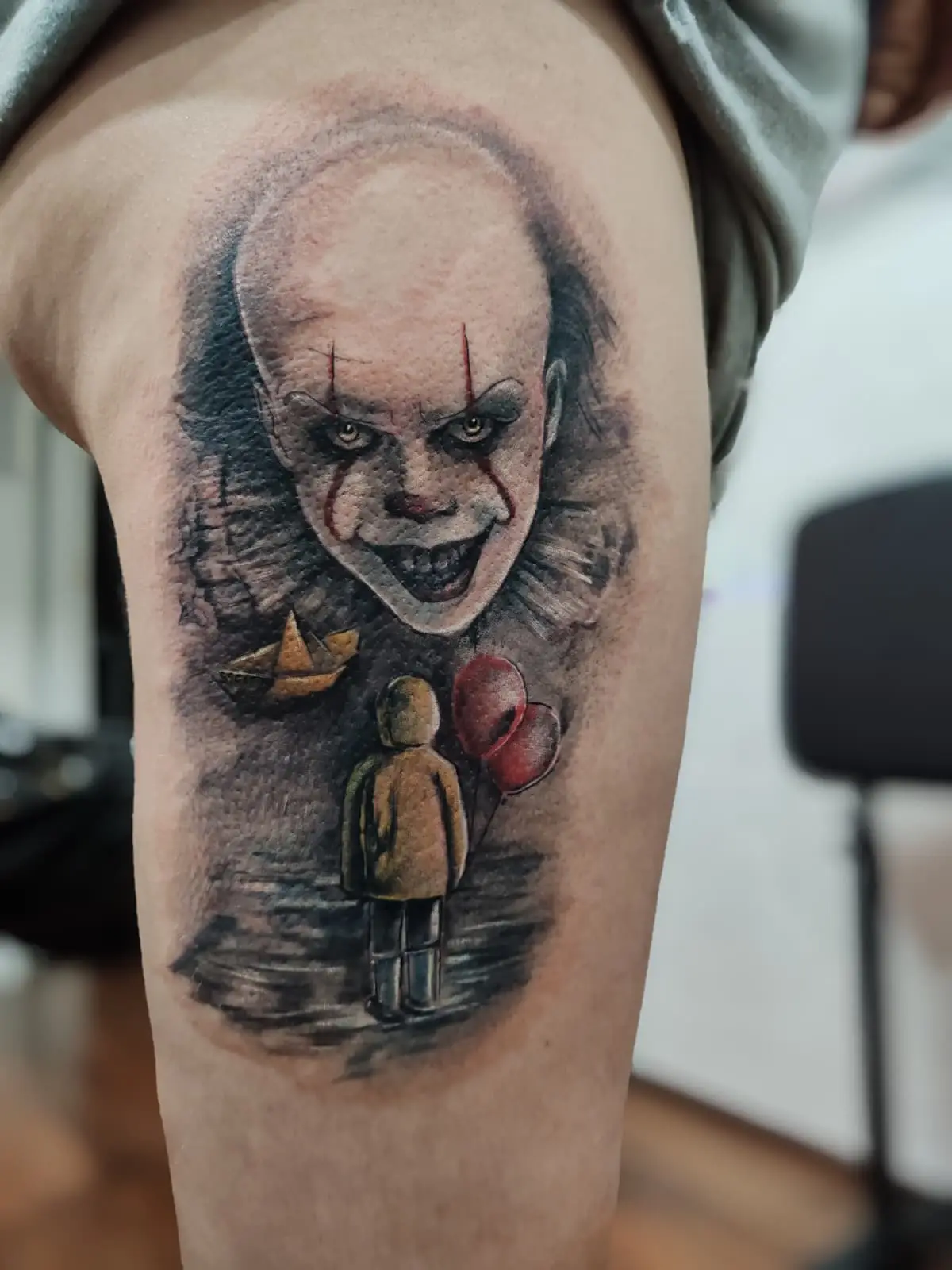 Barevné tetování jokera
